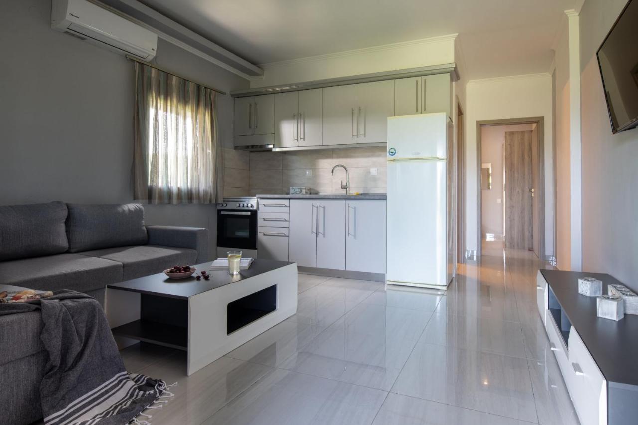 Exochiko Kalamitsi Apartment Exterior photo